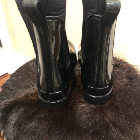 NINE WEST Cooper patent leather ( faux) rain booties. Adorable on. size 10 NWOT - Picture 3 of 9